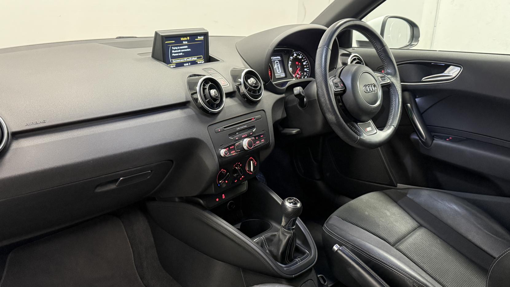 Audi A1 1.4 TFSI S line Hatchback 3dr Petrol Manual Euro 5 (s/s) (122 ps)