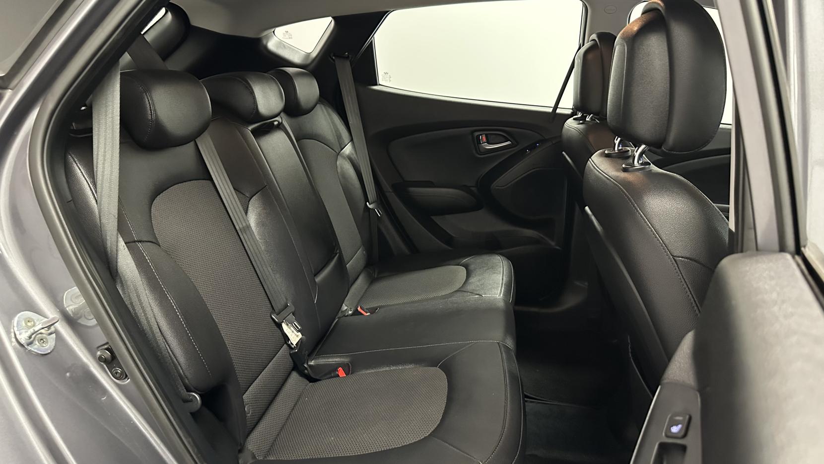Hyundai ix35 1.7 CRDi SE SUV 5dr Diesel Manual Euro 5 (s/s) (115 ps)