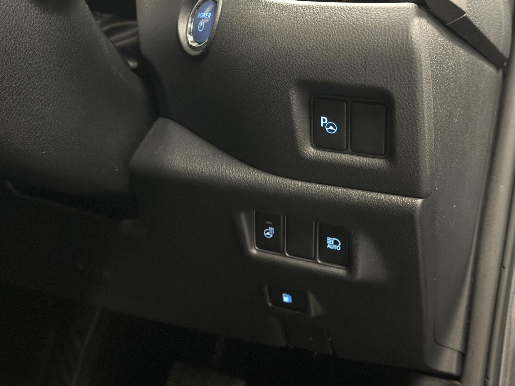 Toyota C-HR 1.8 VVT-h Excel SUV 5dr Petrol Hybrid CVT Euro 6 (s/s) (122 ps)