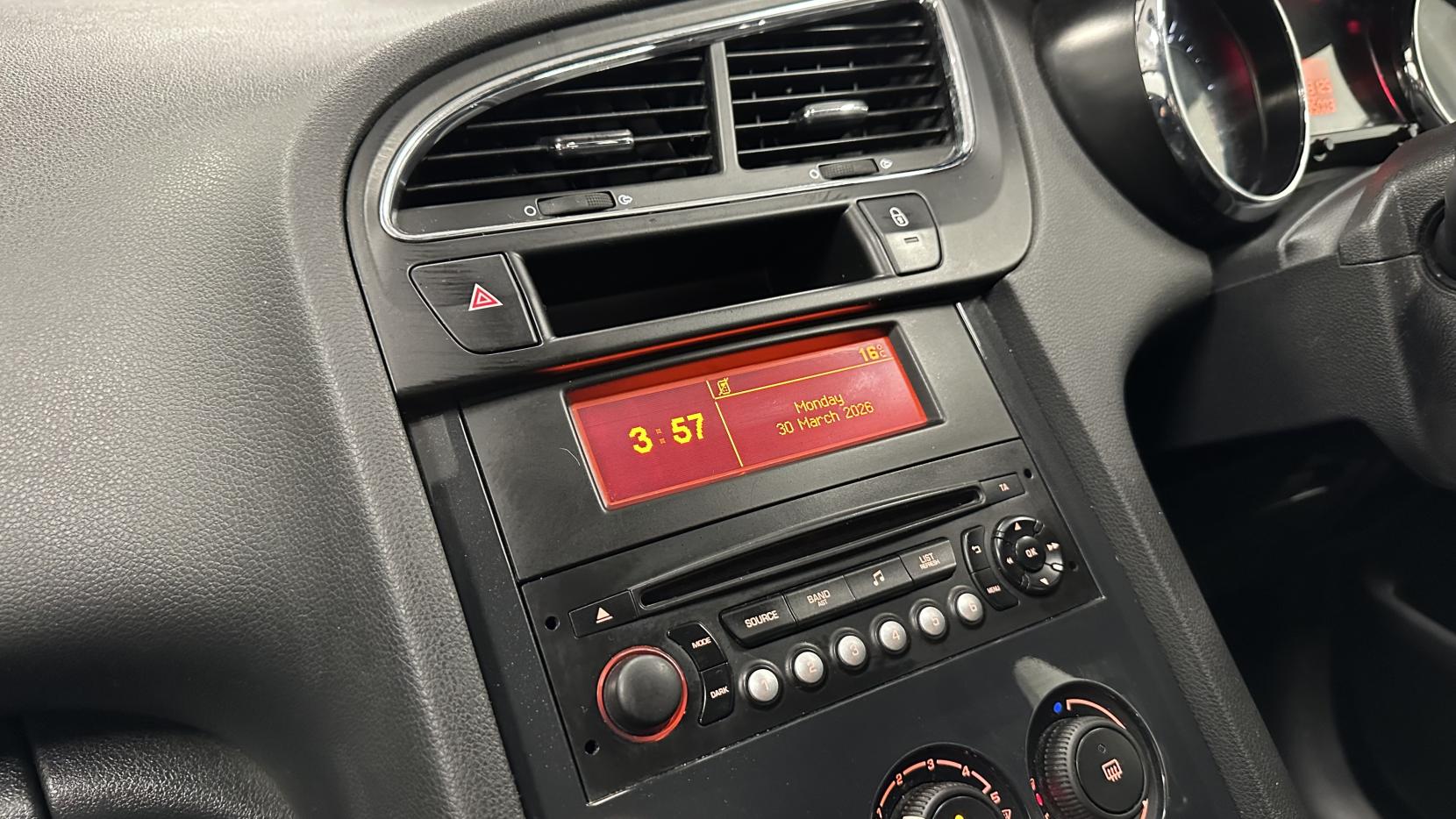 Peugeot 5008 1.6 BlueHDi Active MPV 5dr Diesel Manual Euro 6 (s/s) (120 ps)