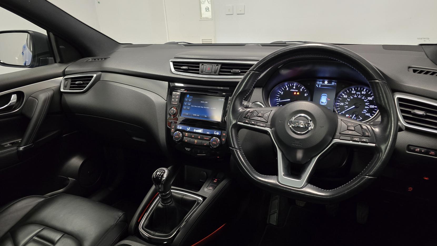 Nissan Qashqai 1.6 DIG-T Tekna+ SUV 5dr Petrol Manual Euro 6 (s/s) (163 ps)