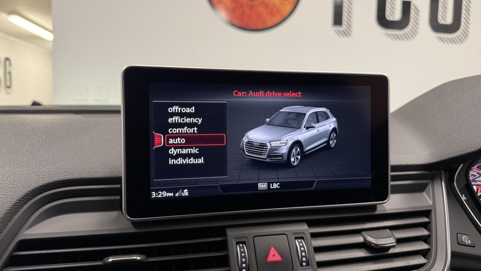 Audi Q5 2.0 TDI S line SUV 5dr Diesel S Tronic quattro Euro 6 (s/s) (190 ps)