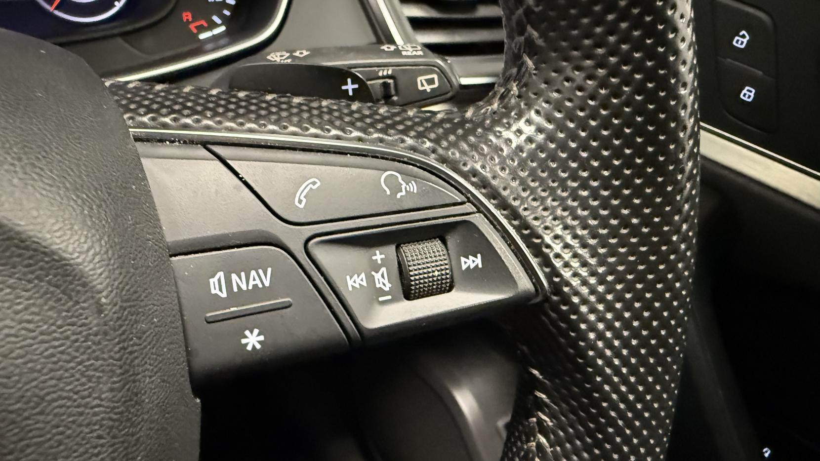 Audi Q5 2.0 TDI S line SUV 5dr Diesel S Tronic quattro Euro 6 (s/s) (190 ps)