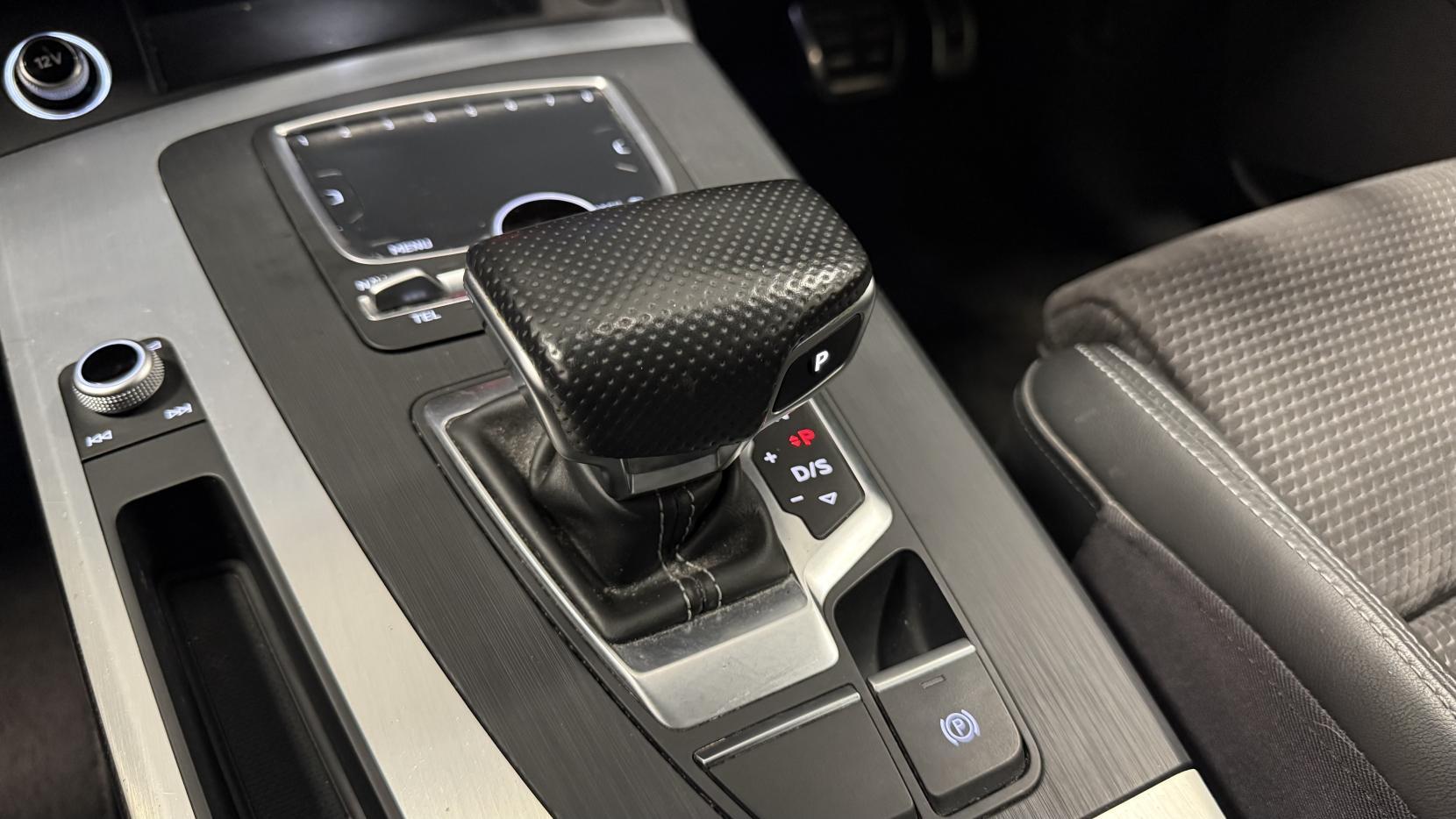 Audi Q5 2.0 TDI S line SUV 5dr Diesel S Tronic quattro Euro 6 (s/s) (190 ps)