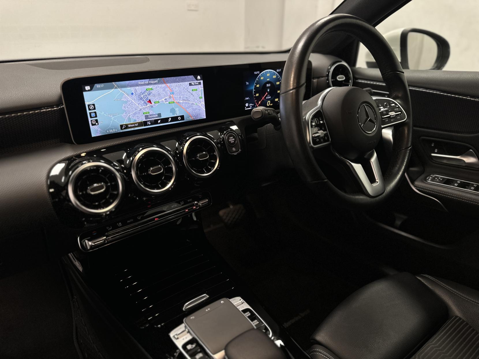 Mercedes-Benz A Class 1.5 A180d Sport (Executive) Hatchback 5dr Diesel 7G-DCT Euro 6 (s/s) (116 ps)