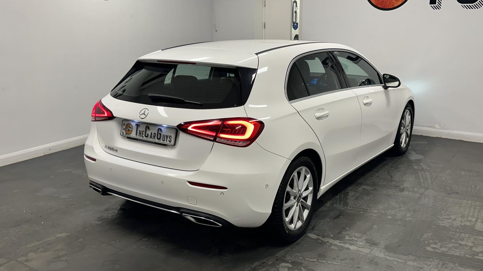 Mercedes-Benz A Class 1.5 A180d Sport (Executive) Hatchback 5dr Diesel 7G-DCT Euro 6 (s/s) (116 ps)