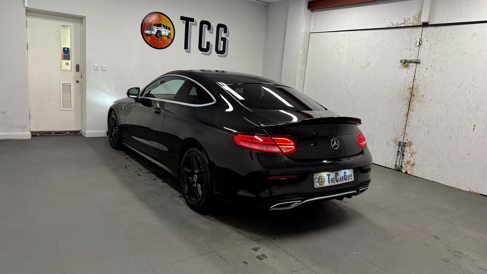 Mercedes-Benz C Class 2.0 C300d AMG Line (Premium) Coupe 2dr Diesel G-Tronic+ Euro 6 (s/s) (245 ps)