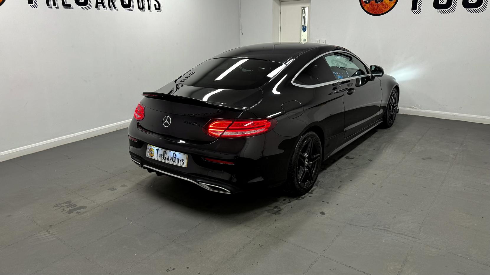 Mercedes-Benz C Class 2.0 C300d AMG Line (Premium) Coupe 2dr Diesel G-Tronic+ Euro 6 (s/s) (245 ps)