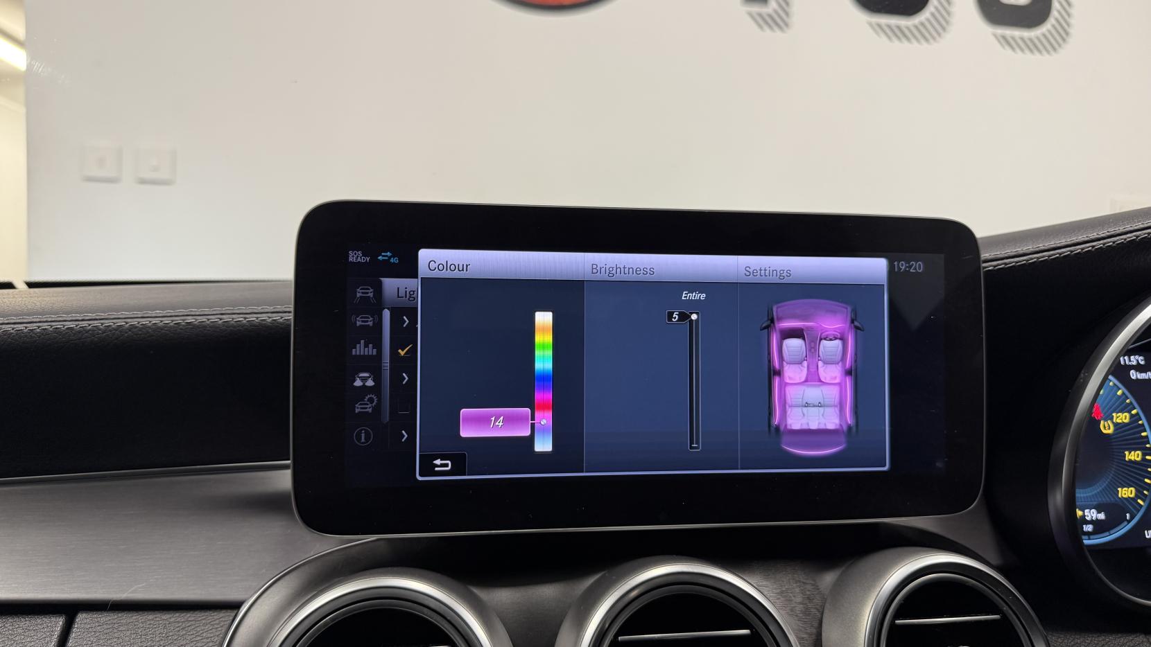 Mercedes-Benz C Class 2.0 C300d AMG Line (Premium) Coupe 2dr Diesel G-Tronic+ Euro 6 (s/s) (245 ps)