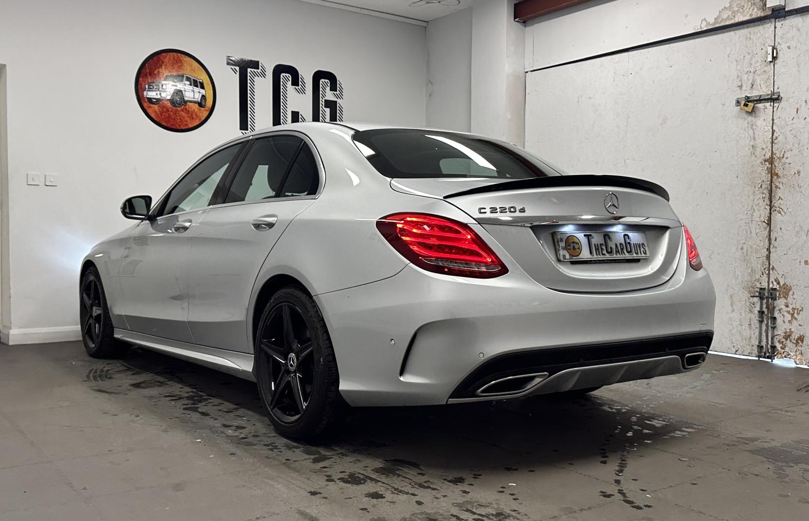 Mercedes-Benz C Class 2.1 C220d AMG Line Saloon 4dr Diesel G-Tronic+ Euro 6 (s/s) (170 ps)
