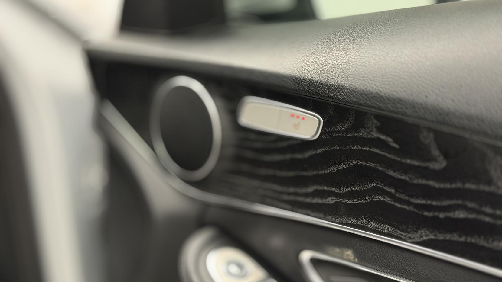 Mercedes-Benz C Class 2.1 C220d AMG Line Saloon 4dr Diesel G-Tronic+ Euro 6 (s/s) (170 ps)