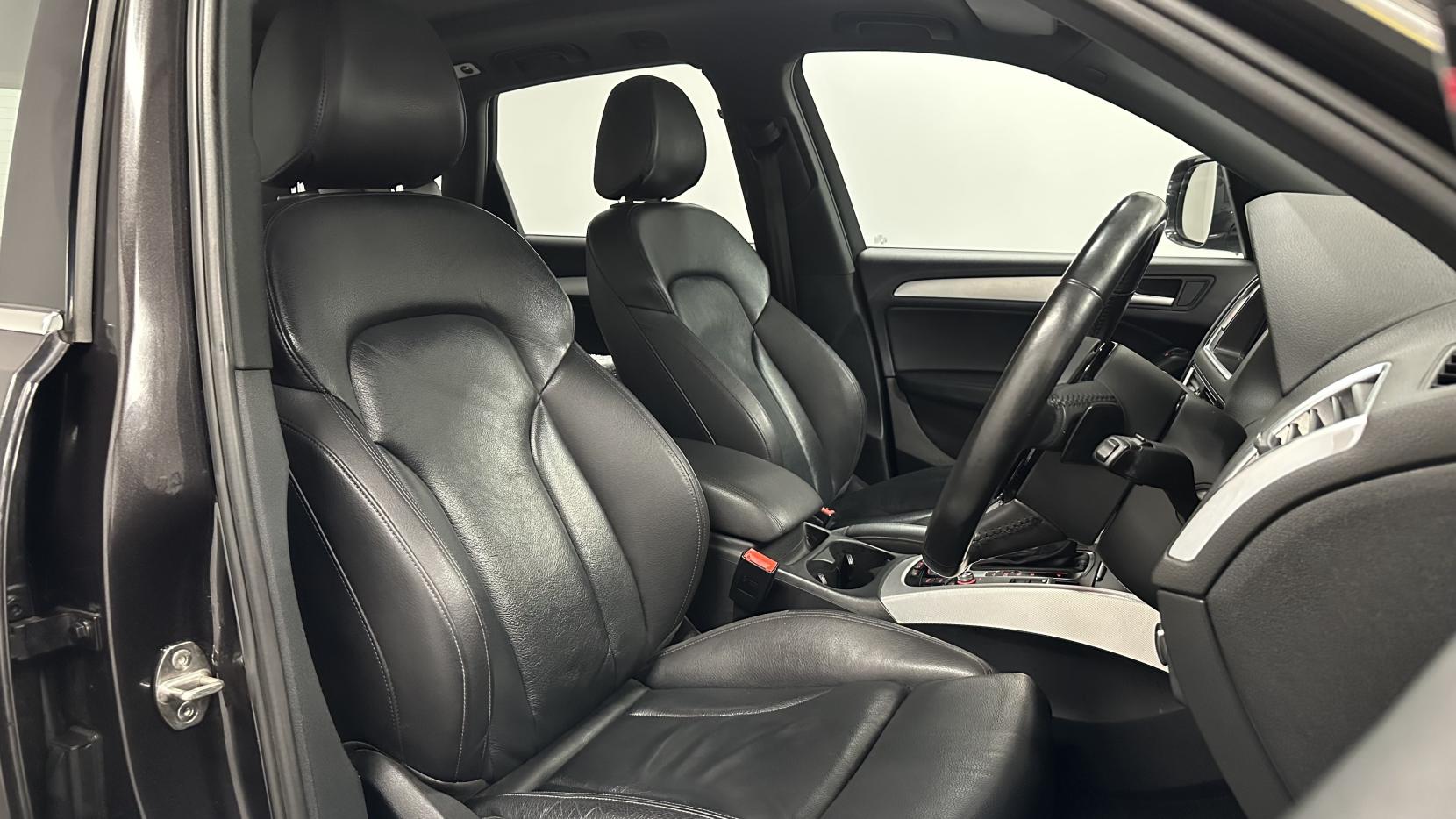 Audi Q5 2.0 TFSI S line Plus SUV 5dr Petrol Tiptronic quattro Euro 6 (s/s) (225 ps)