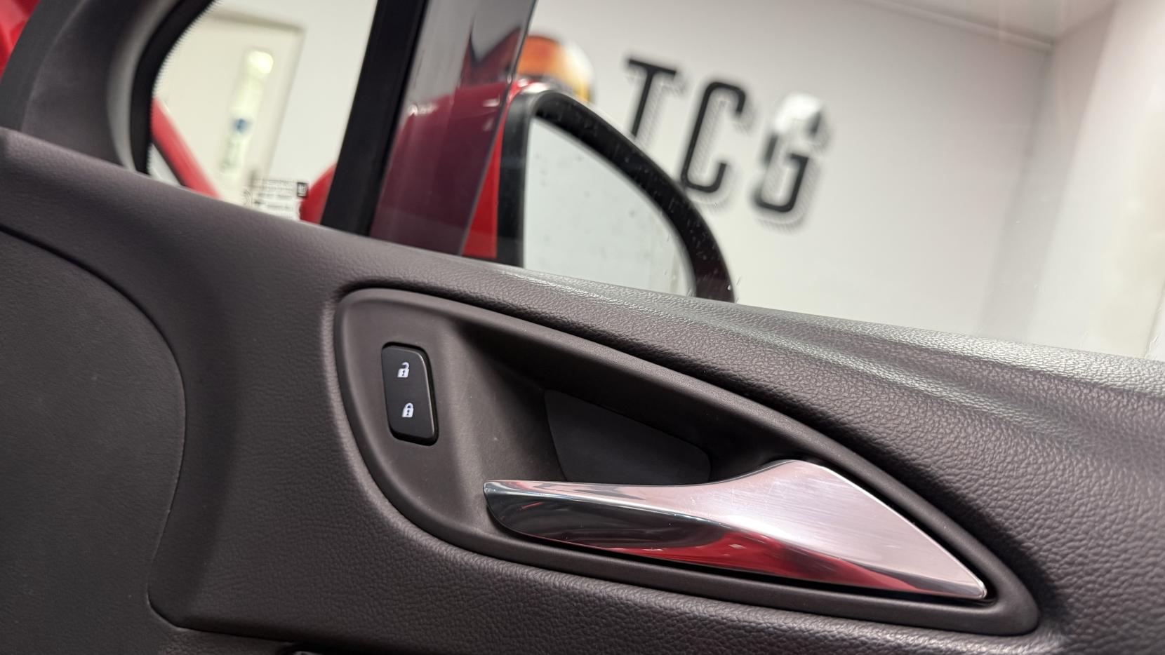 Vauxhall Astra 1.6i Turbo SRi Hatchback 5dr Petrol Manual Euro 6 (s/s) (200 ps)