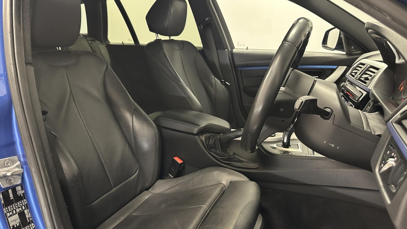 BMW 3 Series 2.0 320i M Sport Touring 5dr Petrol Auto xDrive Euro 6 (s/s) (184 ps)