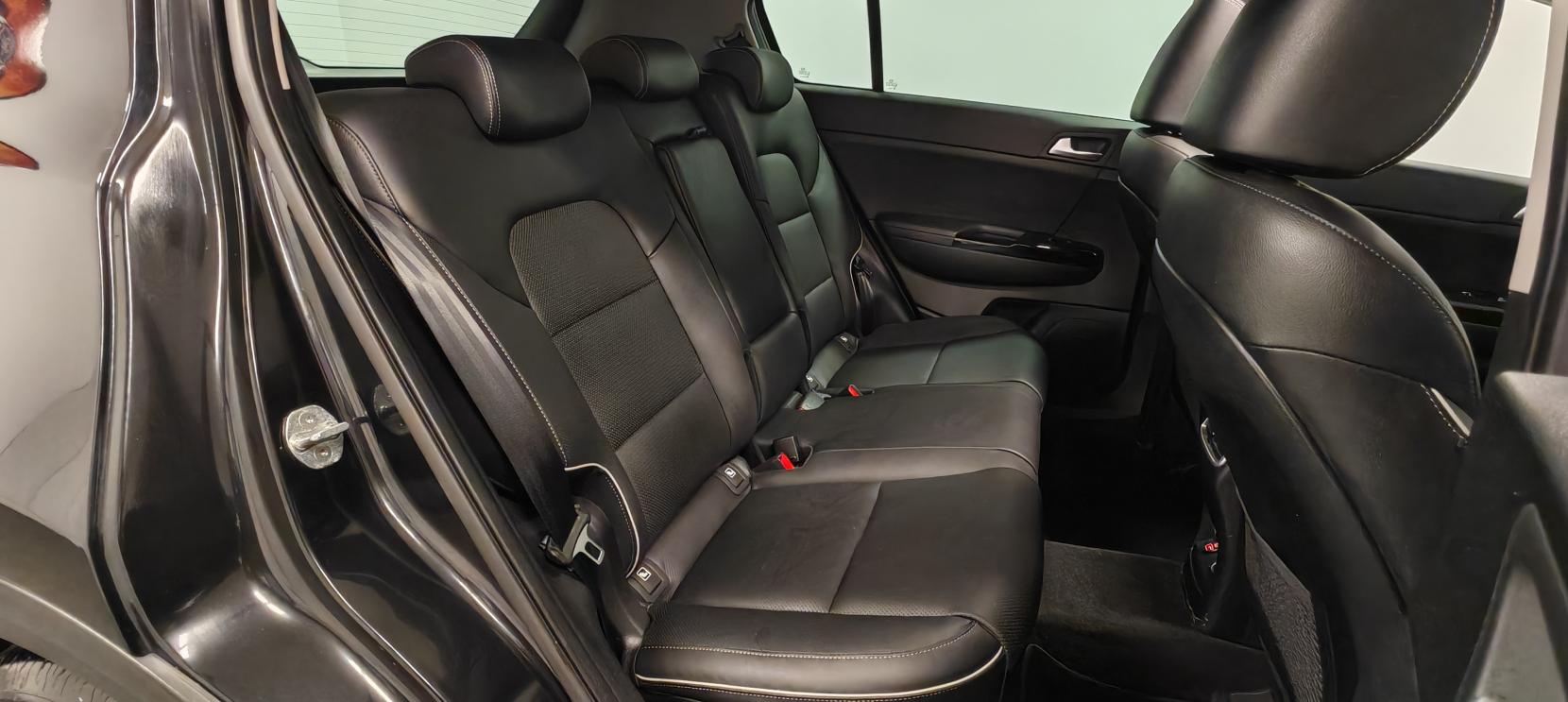 Kia Sportage 1.6 CRDi MHEV JBL Black Edition SUV 5dr Diesel Hybrid DCT Euro 6 (s/s) (134 bhp)