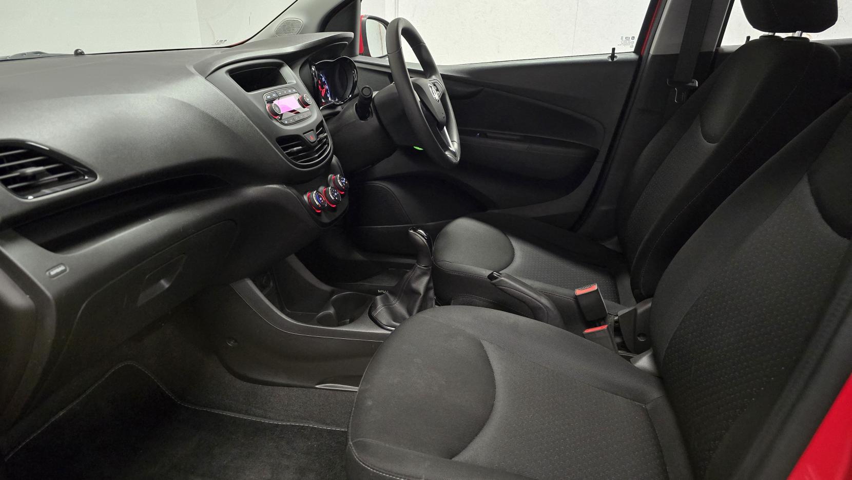 Vauxhall Viva 1.0i SE Hatchback 5dr Petrol Manual Euro 6 (a/c) (75 ps)