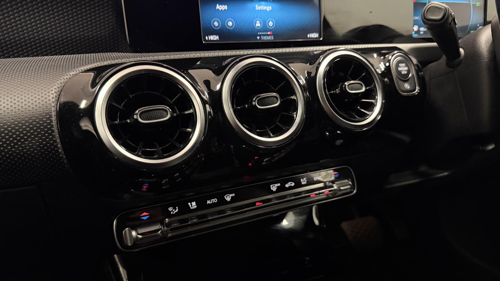 Mercedes-Benz A Class 1.5 A180d Sport Hatchback 5dr Diesel 7G-DCT Euro 6 (s/s) (116 ps)