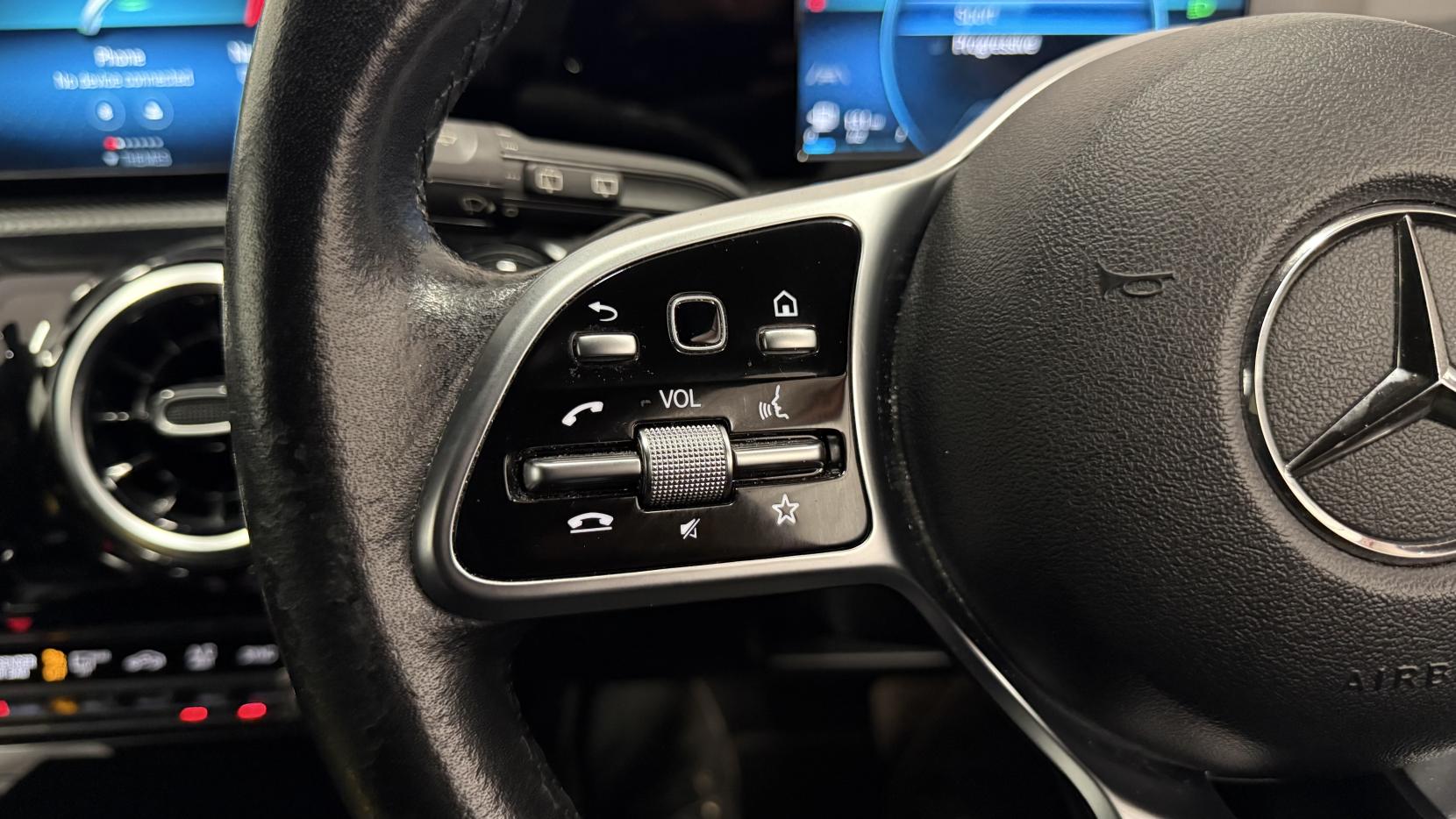 Mercedes-Benz A Class 1.5 A180d Sport Hatchback 5dr Diesel 7G-DCT Euro 6 (s/s) (116 ps)