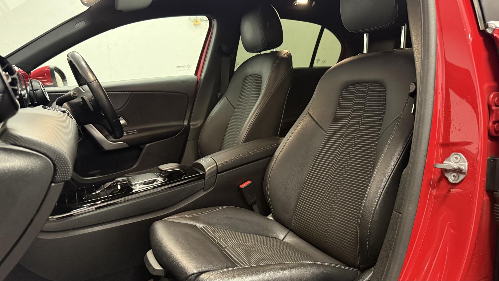 Mercedes-Benz A Class 1.5 A180d Sport Hatchback 5dr Diesel 7G-DCT Euro 6 (s/s) (116 ps)