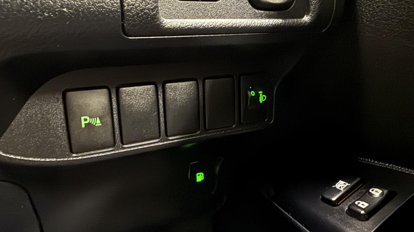 Lexus CT 1.8 200h Sport Hatchback 5dr Petrol Hybrid CVT Euro 6 (s/s) (136 ps)