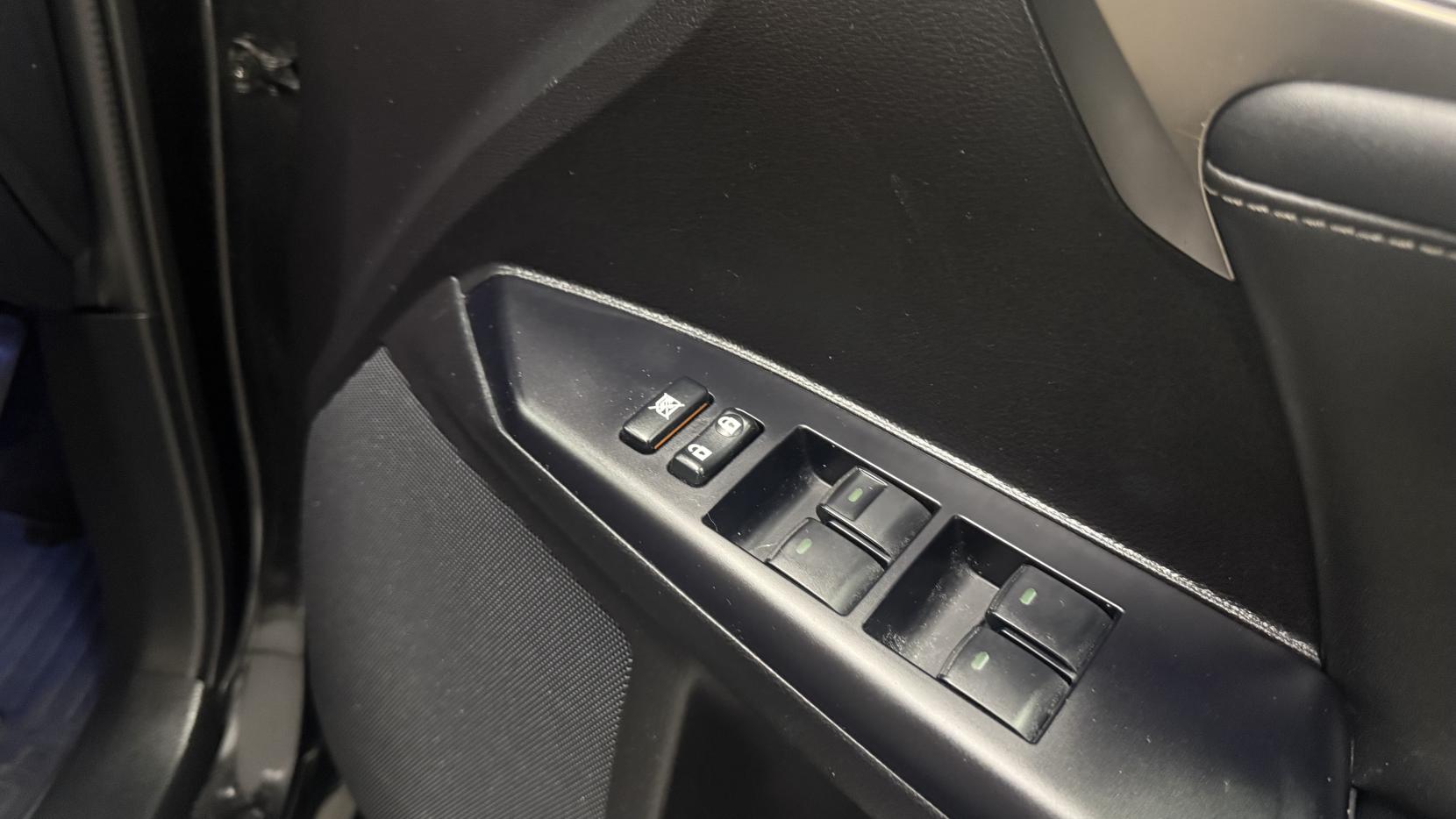 Lexus CT 1.8 200h Sport Hatchback 5dr Petrol Hybrid CVT Euro 6 (s/s) (136 ps)