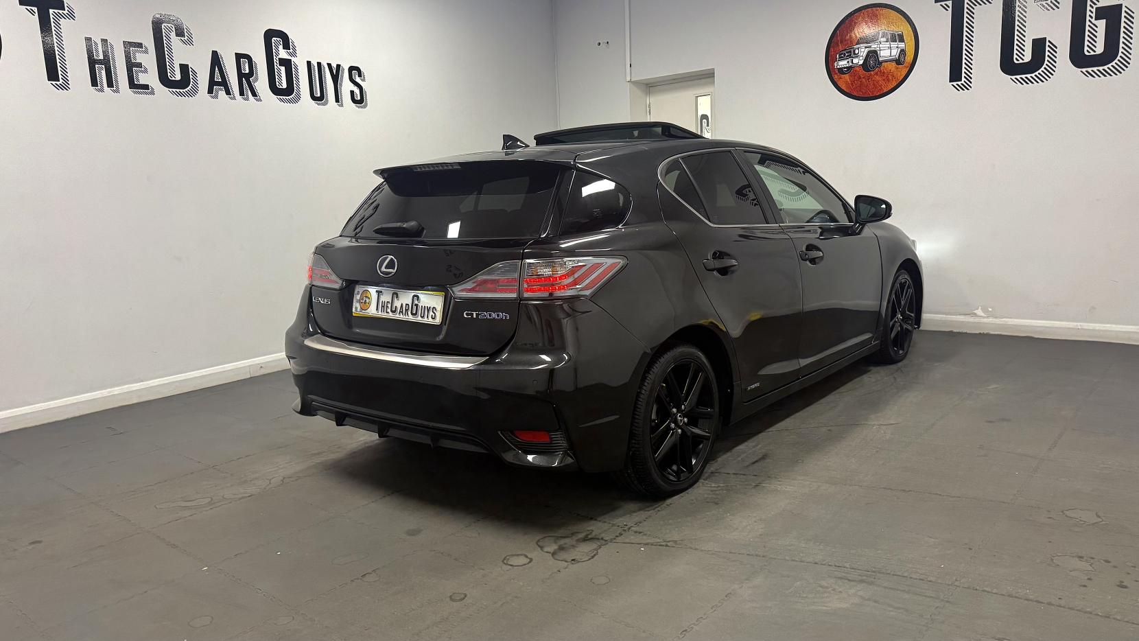 Lexus CT 1.8 200h Sport Hatchback 5dr Petrol Hybrid CVT Euro 6 (s/s) (136 ps)