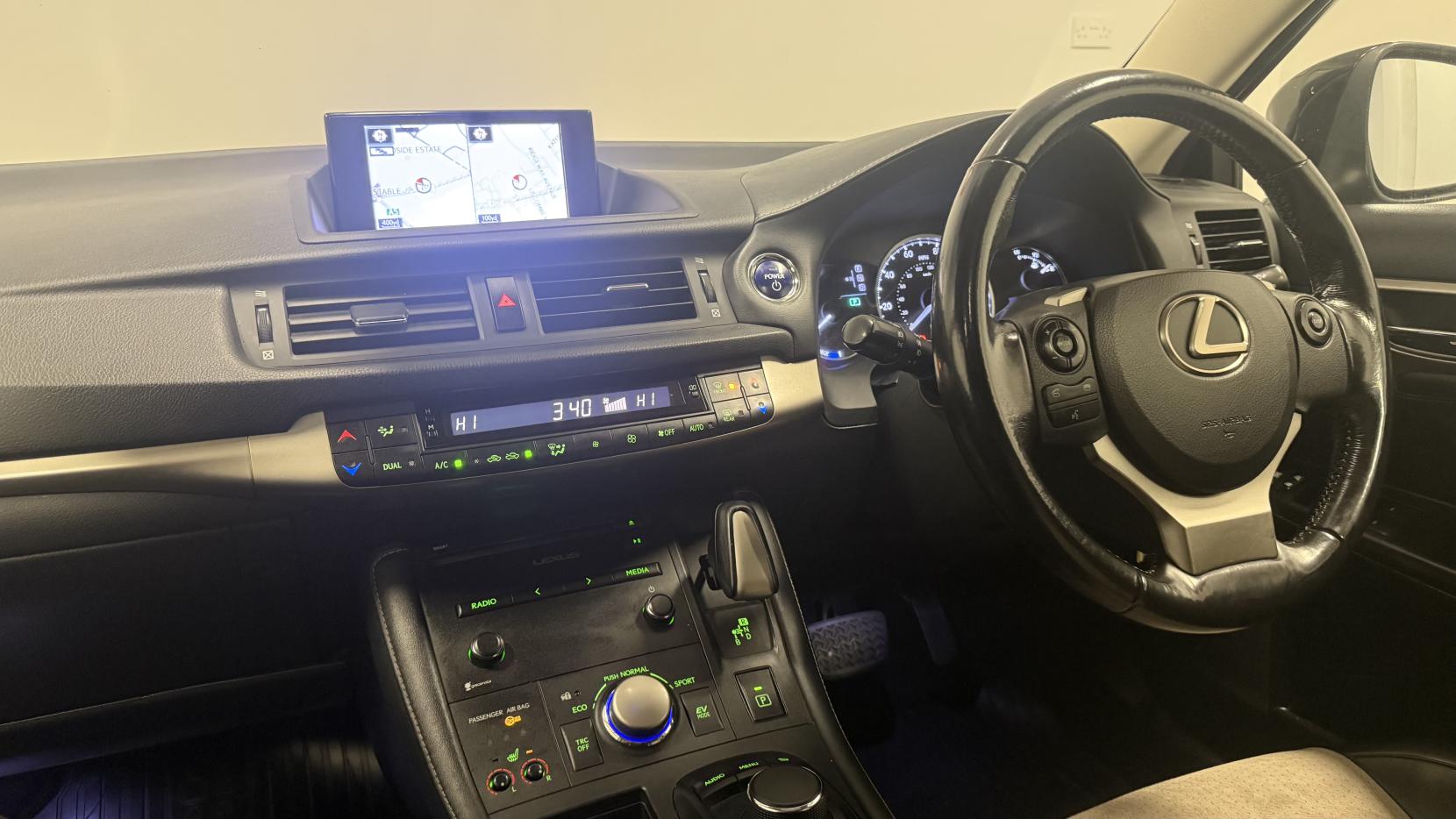 Lexus CT 1.8 200h Sport Hatchback 5dr Petrol Hybrid CVT Euro 6 (s/s) (136 ps)