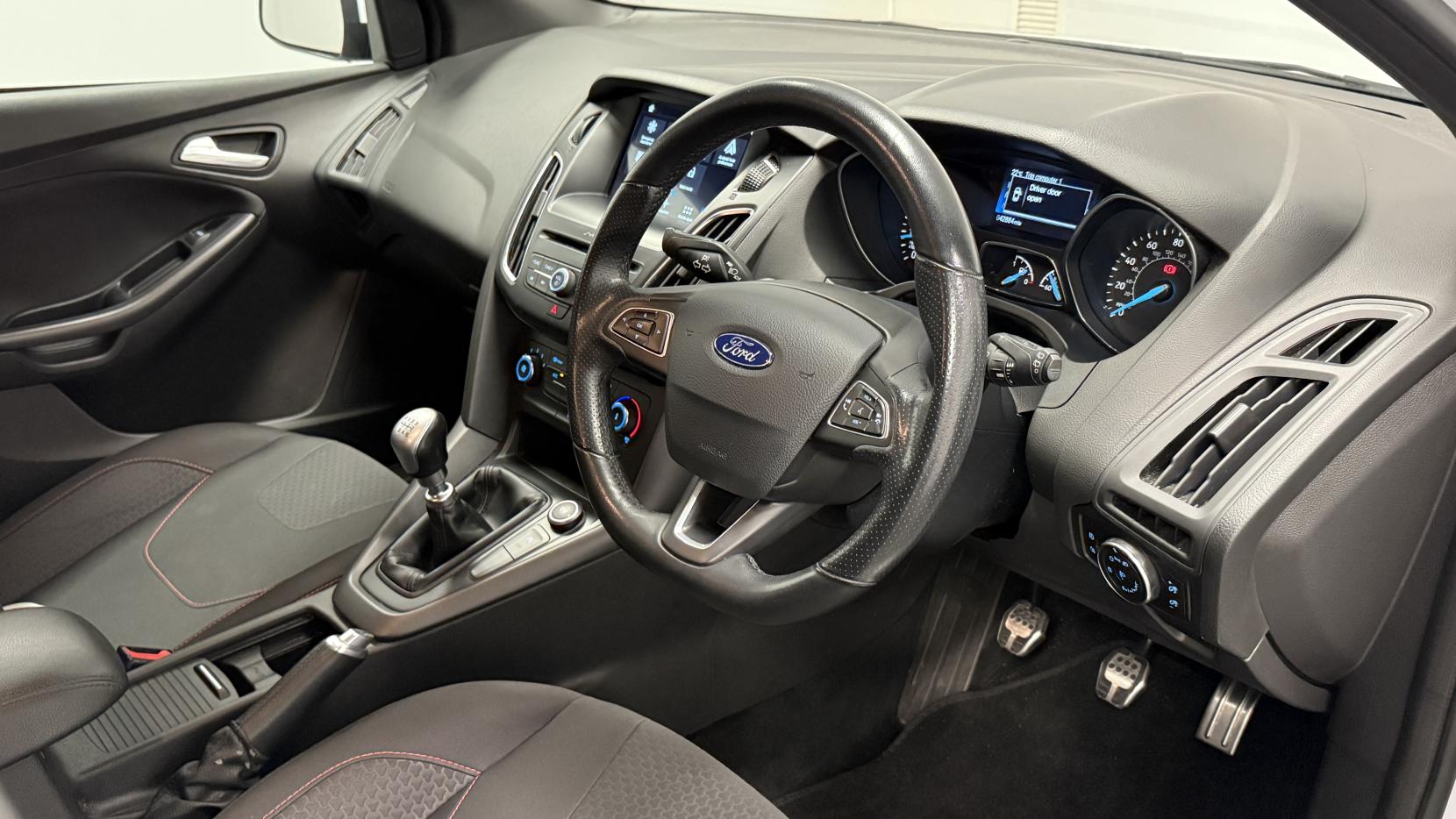 Ford Focus 1.5T EcoBoost ST-Line Hatchback 5dr Petrol Manual Euro 6 (s/s) (150 ps)