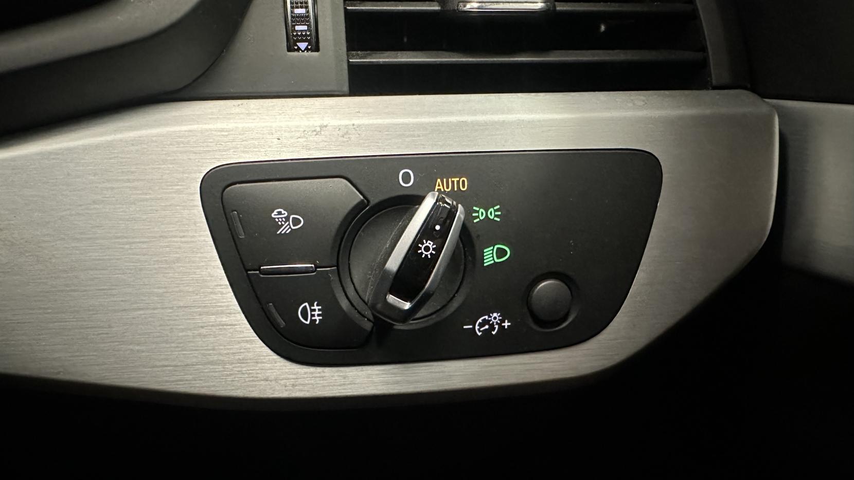 Audi A5 2.0 TDI S line Sportback 5dr Diesel S Tronic quattro Euro 6 (s/s) (190 ps)