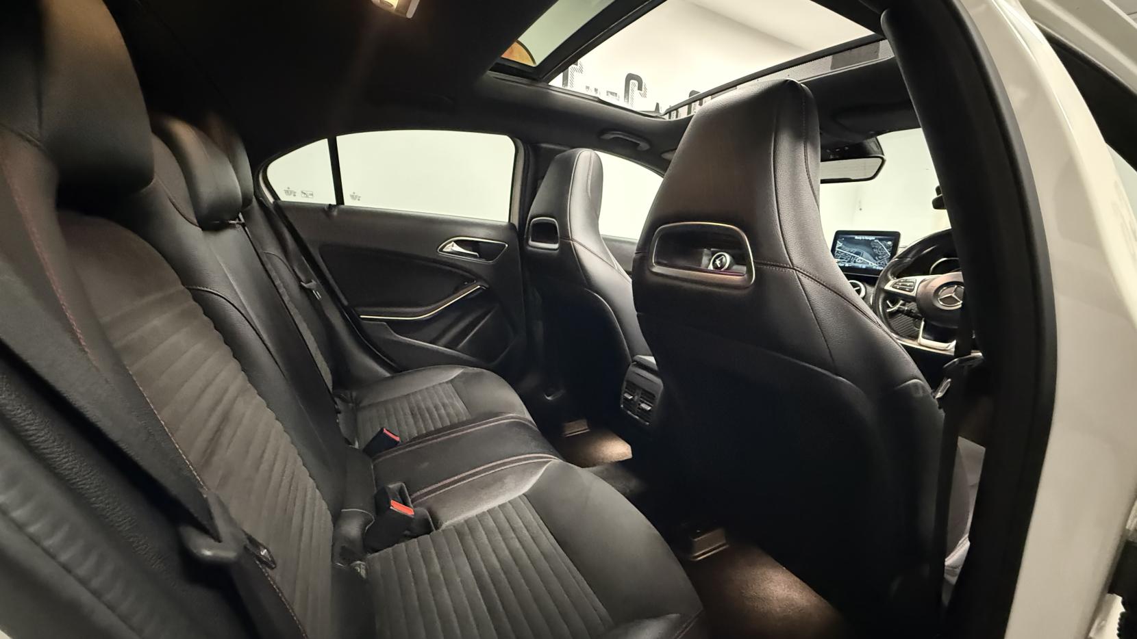 Mercedes-Benz A Class 1.6 A200 AMG Line (Premium Plus) Hatchback 5dr Petrol 7G-DCT Euro 6 (s/s) (156 ps)