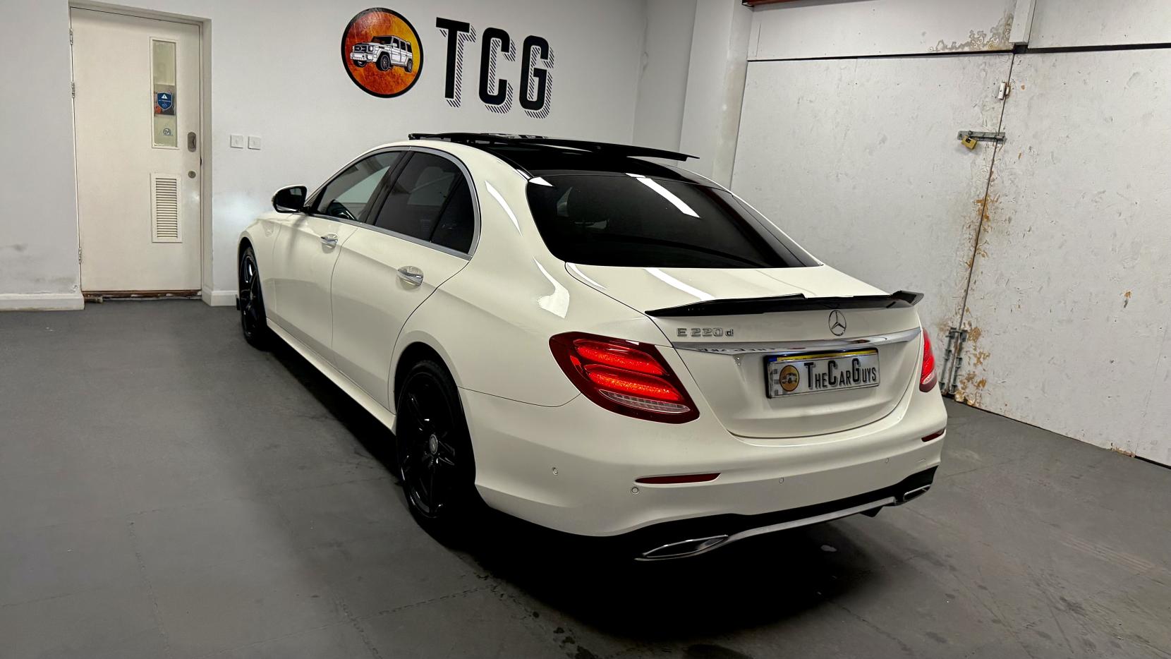 Mercedes-Benz E Class 2.0 E220d AMG Line (Premium Plus) Saloon 4dr Diesel G-Tronic+ Euro 6 (s/s) (194 ps)