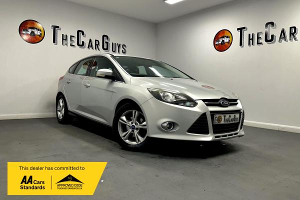 Ford Focus 1.6 Zetec Hatchback 5dr Petrol Powershift Euro 5 (125 ps)