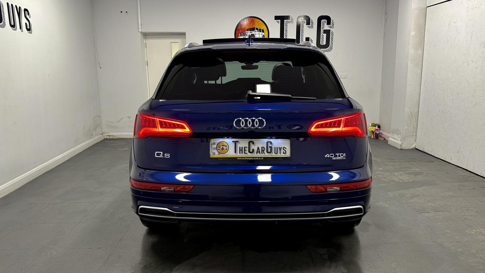 Audi Q5 2.0 TDI 40 S line SUV 5dr Diesel S Tronic quattro Euro 6 (s/s) (190 ps)