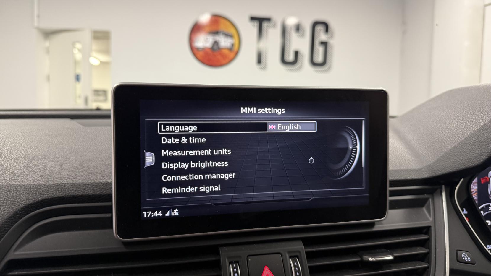 Audi Q5 2.0 TDI 40 S line SUV 5dr Diesel S Tronic quattro Euro 6 (s/s) (190 ps)