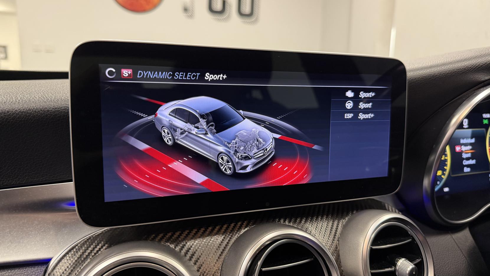 Mercedes-Benz C Class 2.0 C220d AMG Line (Premium) Saloon 4dr Diesel G-Tronic+ Euro 6 (s/s) (194 ps)