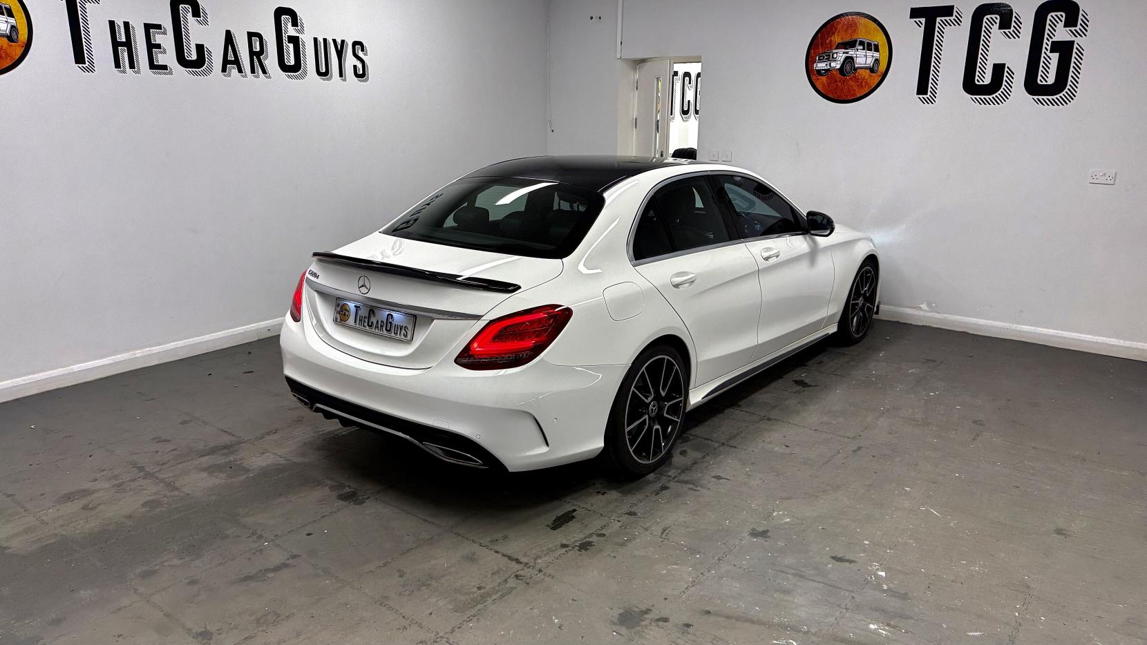 Mercedes-Benz C Class 2.0 C220d AMG Line (Premium) Saloon 4dr Diesel G-Tronic+ Euro 6 (s/s) (194 ps)