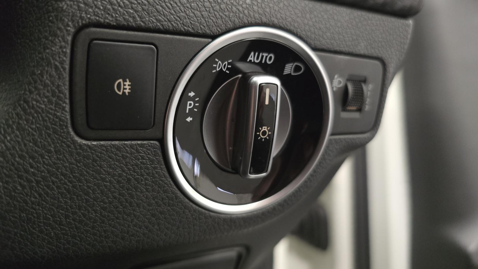 Mercedes-Benz A Class 1.6 A160 AMG Line Hatchback 5dr Petrol 7G-DCT Euro 6 (s/s) (102 ps)