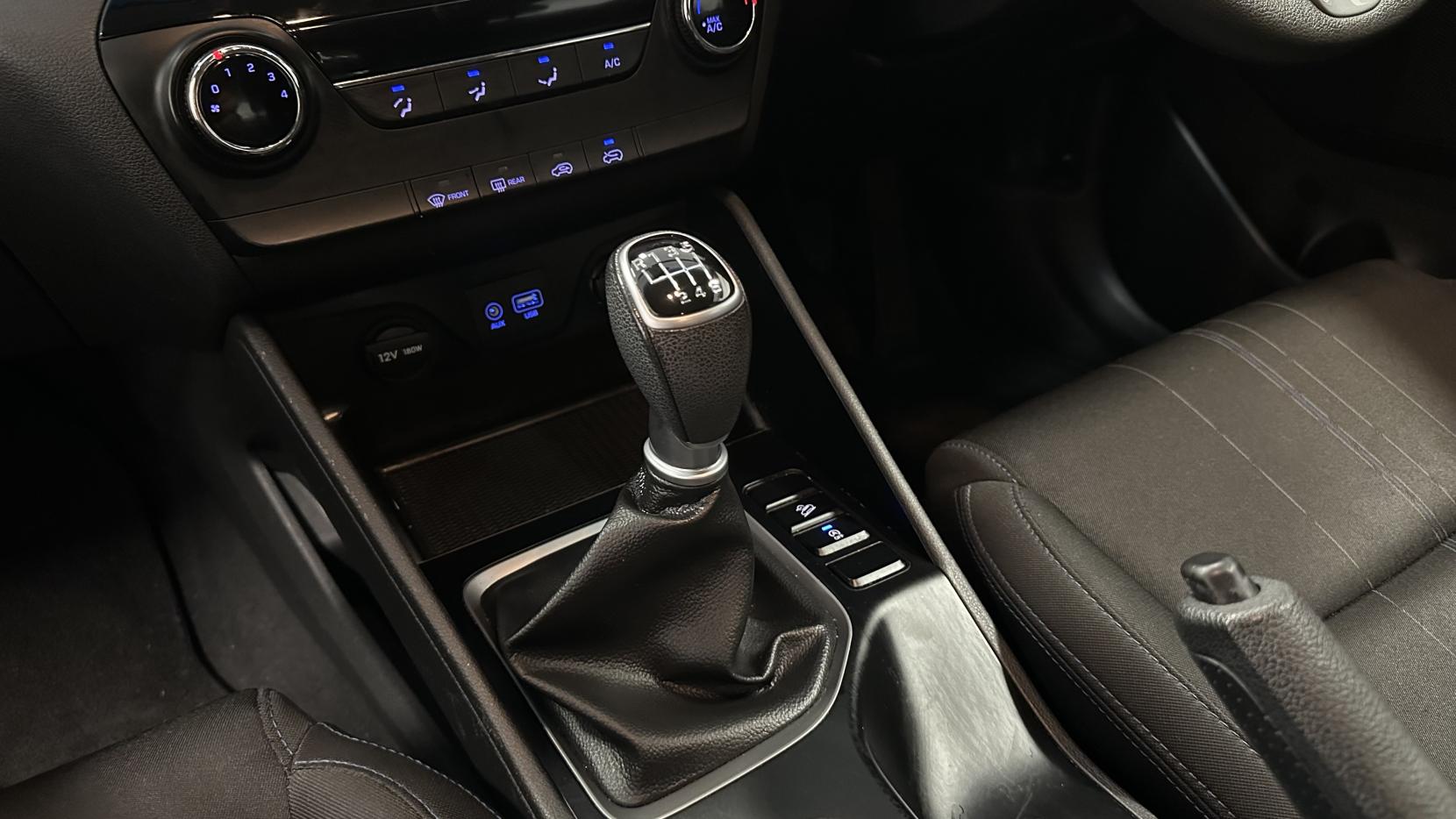 Hyundai TUCSON 1.6 GDi Blue Drive S SUV 5dr Petrol Manual Euro 6 (s/s) (132 ps)