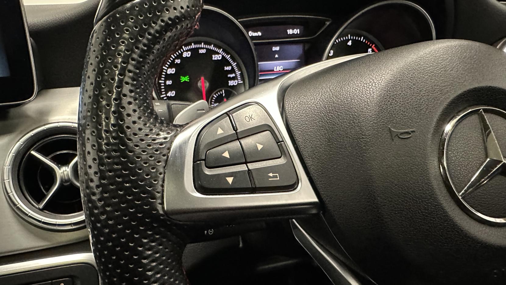 Mercedes-Benz CLA 2.1 CLA220d AMG Line Coupe 4dr Diesel 7G-DCT Euro 6 (s/s) (177 ps)