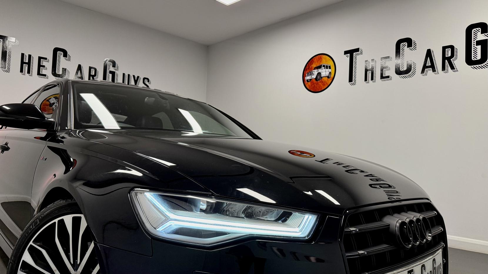 Audi A6 Saloon 2.0 TDI ultra Black Edition Saloon 4dr Diesel S Tronic Euro 6 (s/s) (190 ps)
