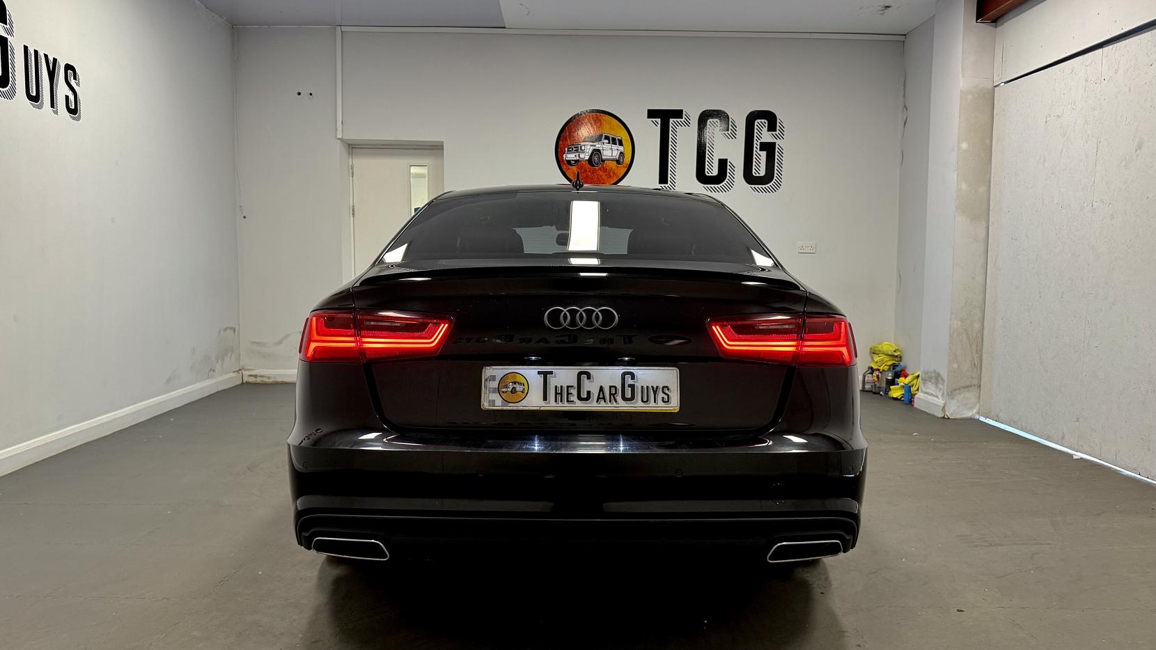 Audi A6 Saloon 2.0 TDI ultra Black Edition Saloon 4dr Diesel S Tronic Euro 6 (s/s) (190 ps)