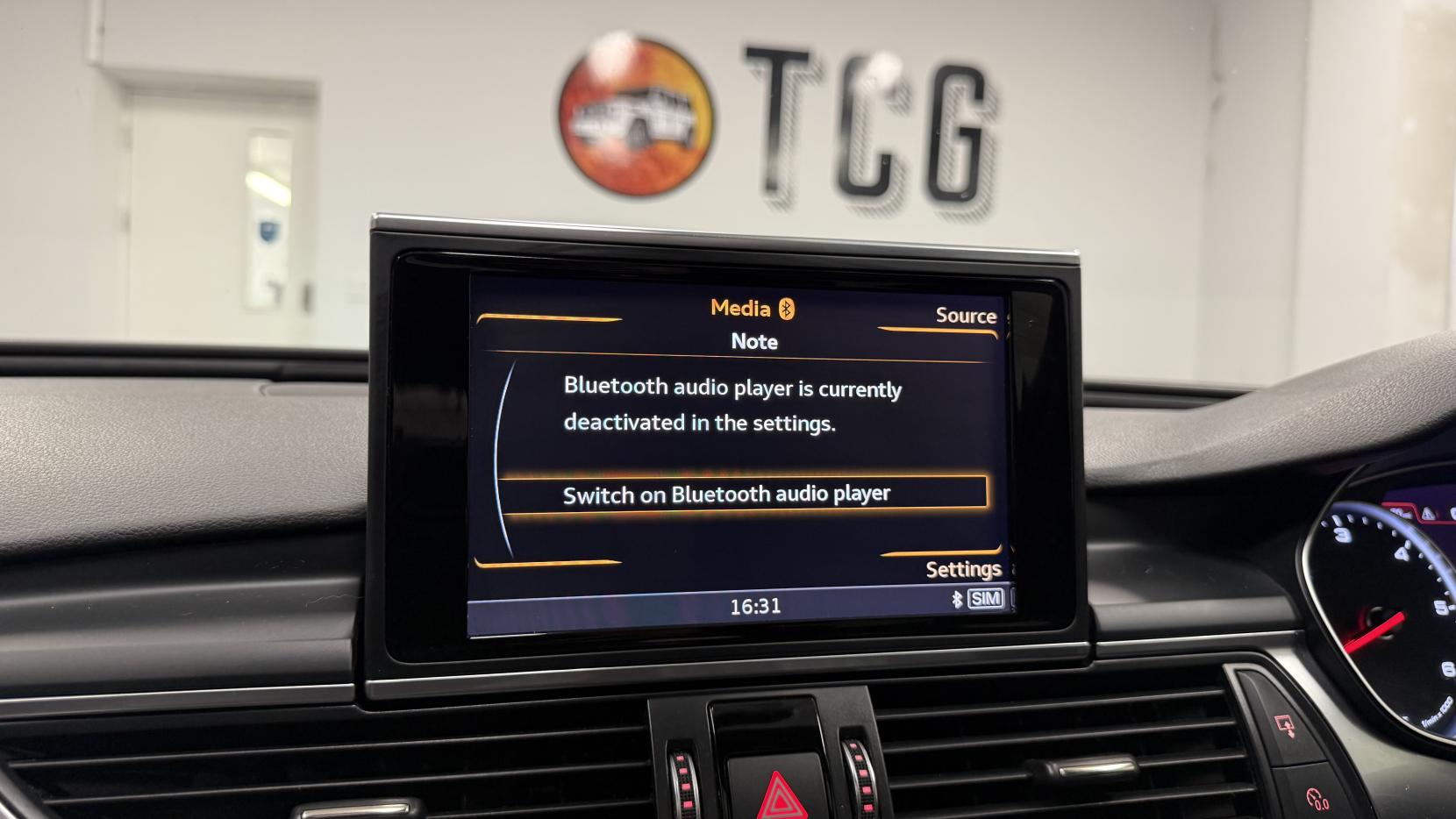 Audi A6 Saloon 2.0 TDI ultra Black Edition Saloon 4dr Diesel S Tronic Euro 6 (s/s) (190 ps)