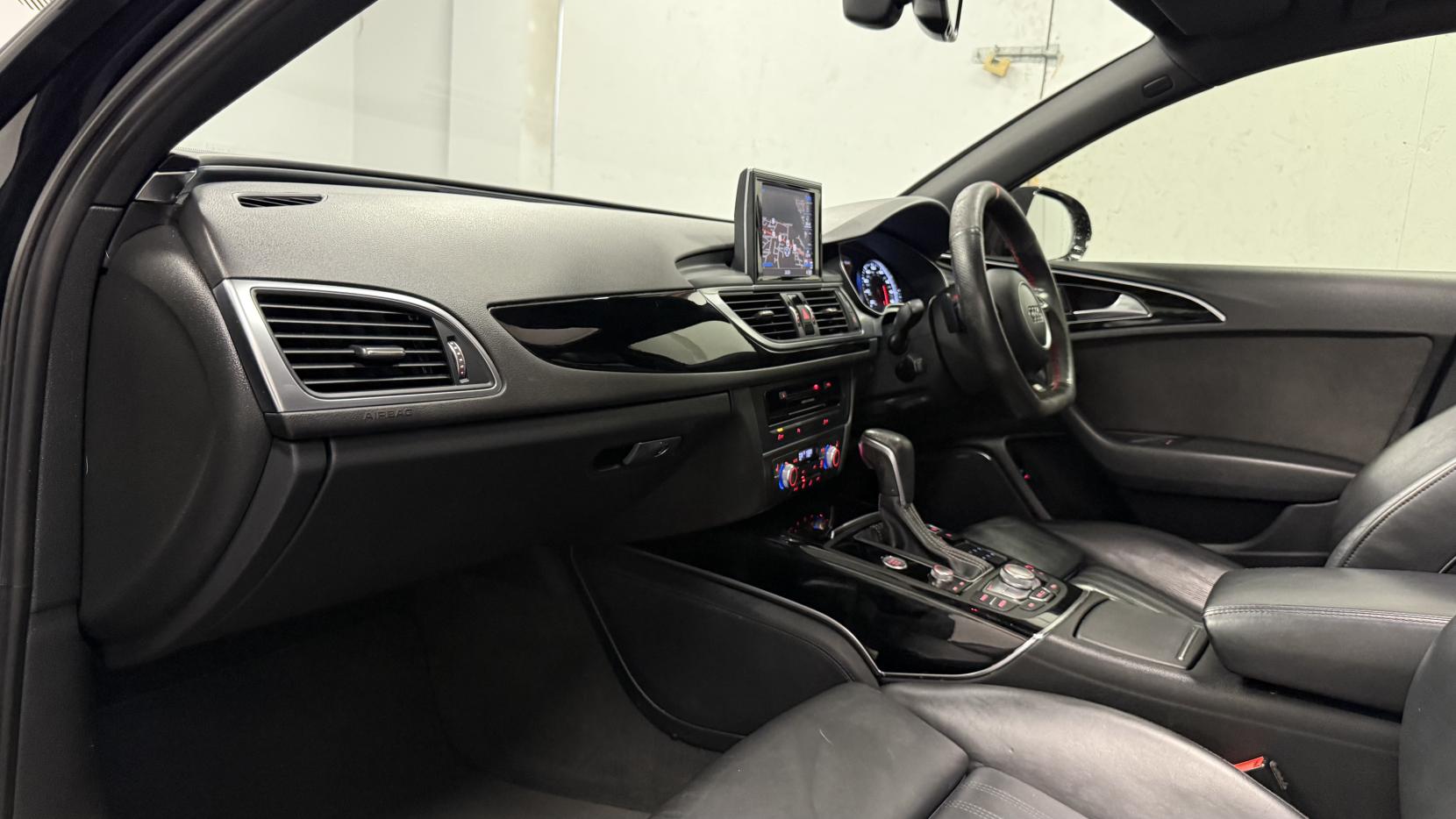 Audi A6 Saloon 2.0 TDI ultra Black Edition Saloon 4dr Diesel S Tronic Euro 6 (s/s) (190 ps)