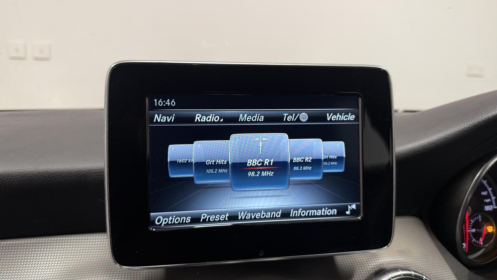 Mercedes-Benz CLA 2.1 CLA200d Sport Shooting Brake 5dr Diesel Manual Euro 6 (s/s) (136 ps)