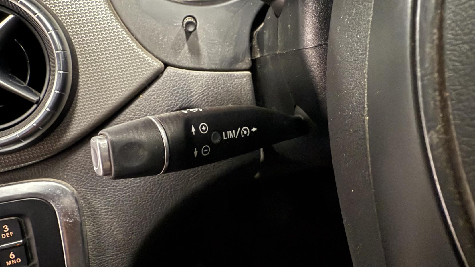 Mercedes-Benz CLA 2.1 CLA200d Sport Shooting Brake 5dr Diesel Manual Euro 6 (s/s) (136 ps)