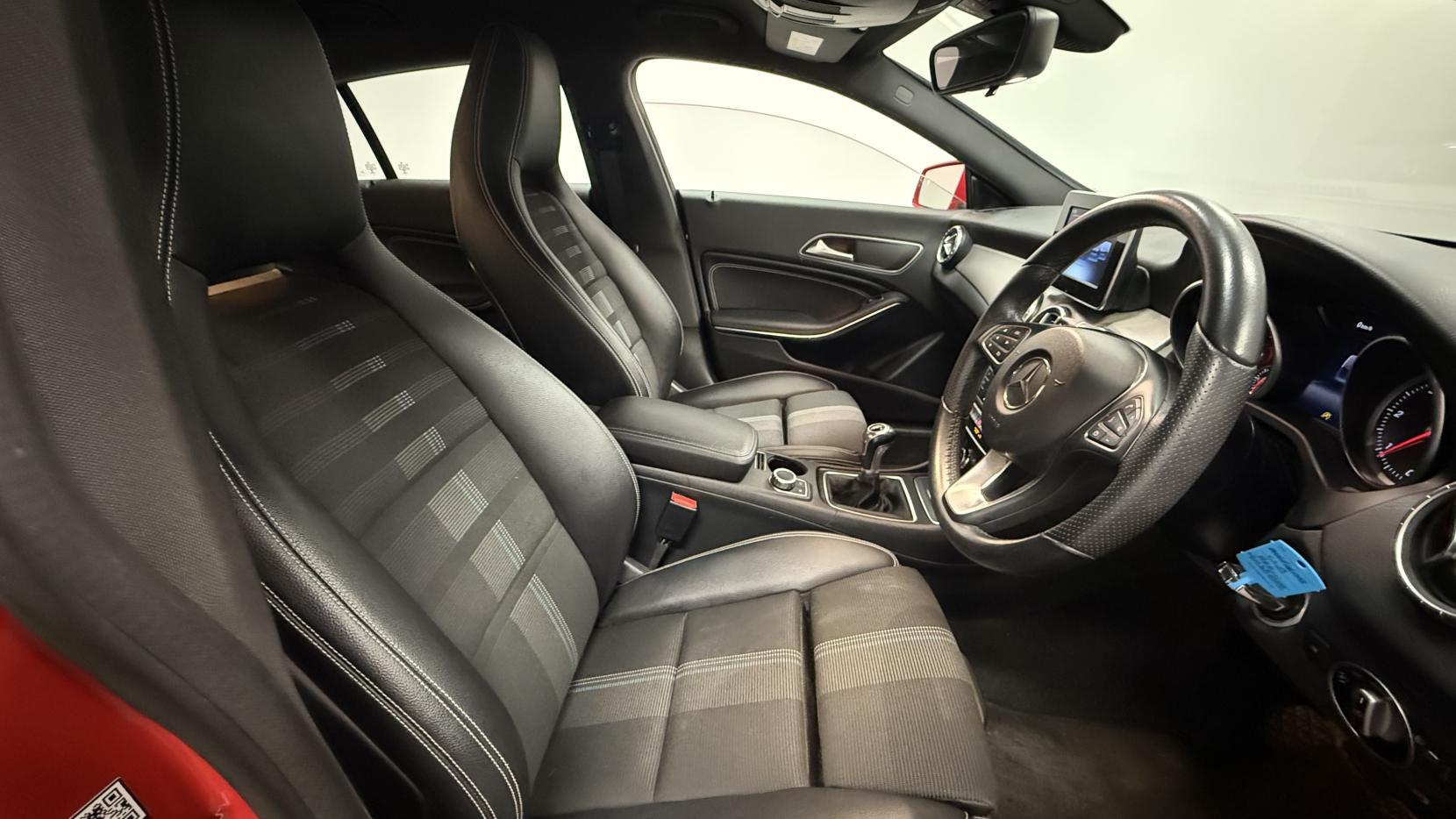 Mercedes-Benz CLA 2.1 CLA200d Sport Shooting Brake 5dr Diesel Manual Euro 6 (s/s) (136 ps)