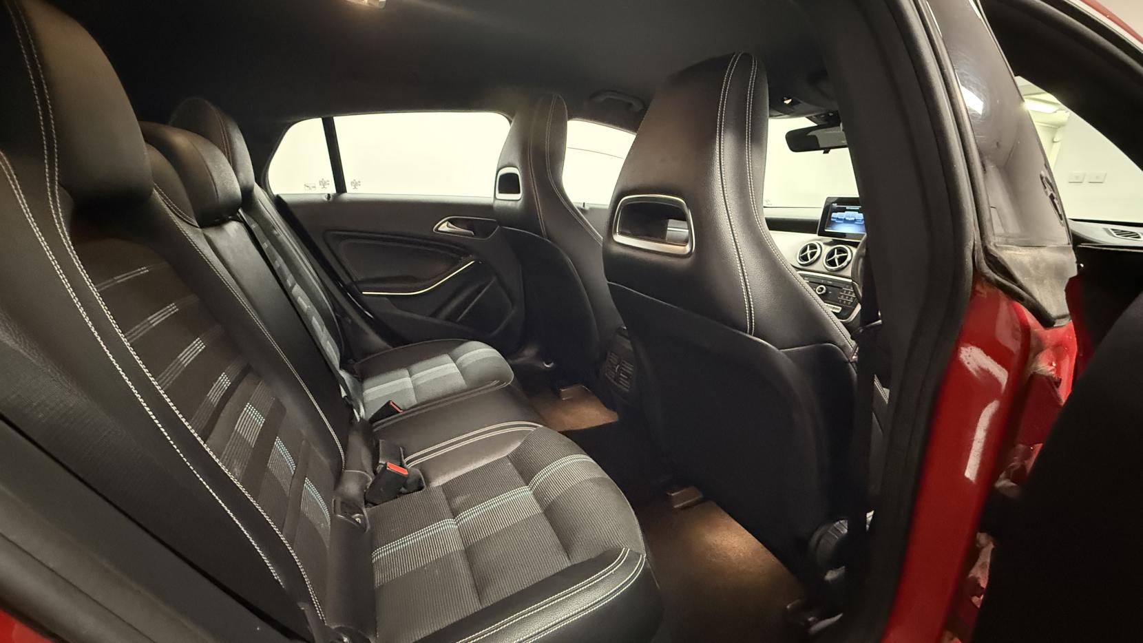 Mercedes-Benz CLA 2.1 CLA200d Sport Shooting Brake 5dr Diesel Manual Euro 6 (s/s) (136 ps)