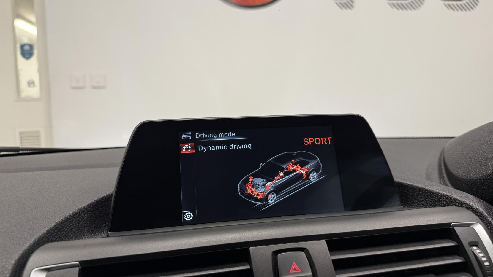 BMW 2 Series 2.0 220i M Sport Coupe 2dr Petrol Auto Euro 6 (s/s) (184 ps)