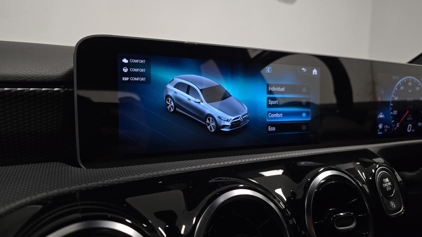 Mercedes-Benz A Class 1.5 A180d Sport (Executive) Hatchback 5dr Diesel 7G-DCT Euro 6 (s/s) (116 ps)