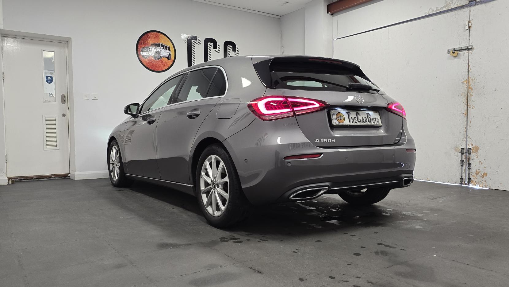 Mercedes-Benz A Class 1.5 A180d Sport (Executive) Hatchback 5dr Diesel 7G-DCT Euro 6 (s/s) (116 ps)